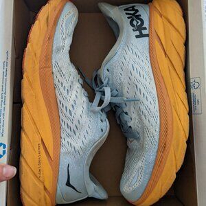 Hoka Clifton 8 - Women's 6.5
